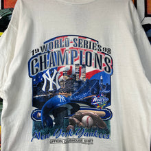 Load image into Gallery viewer, Vintage 90s 1998 NY Yankees ‘World Series Champions’ Graphic Tee Size L
