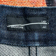 Load image into Gallery viewer, Y2K Lad Music Jeans Size 33”
