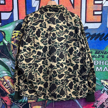 Load image into Gallery viewer, Vintage 90’s Red Head Hunting Camo Jacket Sz Large
