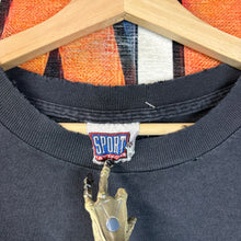 Load image into Gallery viewer, Vintage 1998 Mark McGwire &quot;Home Run Tour&quot; St. Louis Cardinals Tee Size XL
