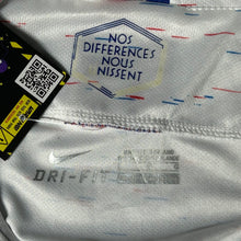 Load image into Gallery viewer, Nike Dri-Fit France 2017-18 Away Jersey Size L

