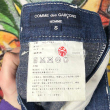 Load image into Gallery viewer, Comme Des Garçon Homme Jeans Size 31”
