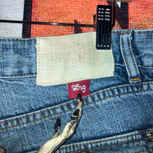 Load image into Gallery viewer, Y2K LRG Baggy Skater Jeans Size 36
