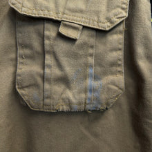 Load image into Gallery viewer, Khaki Cargo Pants Size 32”
