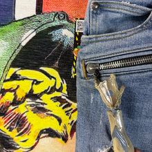 Load image into Gallery viewer, Balmain Distressed Motto Blue Jeans Size 29
