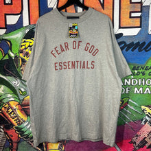 Load image into Gallery viewer, Fear of God Essentials Tee Size Small

