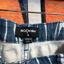Load image into Gallery viewer, NG Order Flared Jeans Size 24”
