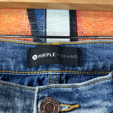 Load image into Gallery viewer, Purple Brand Light Wash Skinny Jeans Size 34”
