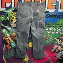 Load image into Gallery viewer, Carhartt Workwear Pants Size 34”
