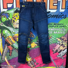 Load image into Gallery viewer, G-Star 5620 3D Zip Knee Skinny Jeans Size 31&quot;
