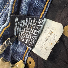 Load image into Gallery viewer, Y2K Akademiks Jeans Size 36"
