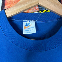Load image into Gallery viewer, Vintage 70s Nike Tee Size Large
