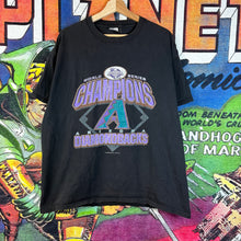Load image into Gallery viewer, Y2K 2001 World Series Champions Arizona DiamondBacks Tee Size XL
