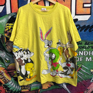 Vintage 90’s 97’ Looney Tunes Character Tee Size Boxy XL