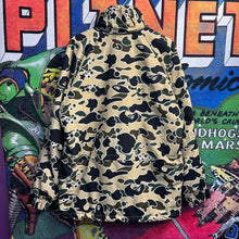 Load image into Gallery viewer, Bape Bathing Ape Sta Camo Snowboarding Jacket Size Medium
