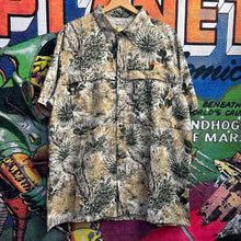 Load image into Gallery viewer, Camo Button Up Shirt Size XL
