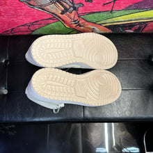 Load image into Gallery viewer, Jordan 1 High Zoom Air CMFT Pearl White Size Women’s 12
