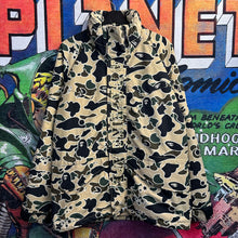 Load image into Gallery viewer, Bape Bathing Ape Sta Camo Snowboarding Jacket Size Medium
