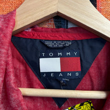 Load image into Gallery viewer, Vintage 90’s Tommy Hilfiger Windbreaker Button Up Jacket Size Medium
