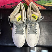 Load image into Gallery viewer, Jordan 1 High Zoom Air CMFT Pearl White Size Women’s 12
