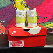 Load image into Gallery viewer, Nike Lemon Twist Dunk High Size 8W
