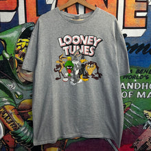 Load image into Gallery viewer, Looney Tunes Characters Tee Size XL
