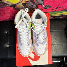 Load image into Gallery viewer, Nike Lemon Twist Dunk High Size 8W
