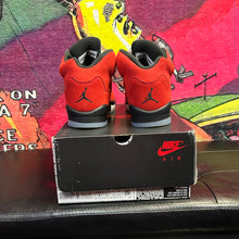 Load image into Gallery viewer, Brand New Air Jordan 5 Raging Bull’s Size 7Y
