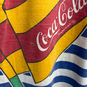 Vintage 90’s Coca-Cola Flag Tee Size 2XL