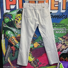 Load image into Gallery viewer, Vintage 90’s Wrangler Khaki Pants Size 32”
