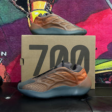 Load image into Gallery viewer, Kanye West Yeezy 700 V3  Copper Haze Size 8

