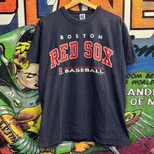 Load image into Gallery viewer, Y2K Boston Red Sox Tee Size Medium
