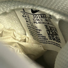 Load image into Gallery viewer, Nike Lemon Twist Dunk High Size 8W
