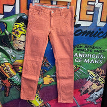 Load image into Gallery viewer, Number (N)ine Pink Denim size 29”
