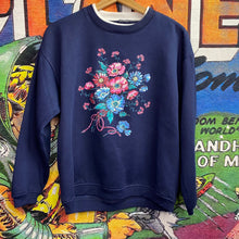Load image into Gallery viewer, Vintage 90’s Double Collar Flower Bouquet Sweatshirt Size Medium
