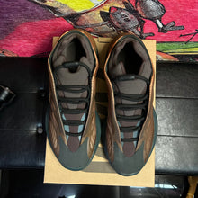 Load image into Gallery viewer, Kanye West Yeezy 700 V3  Copper Haze Size 8
