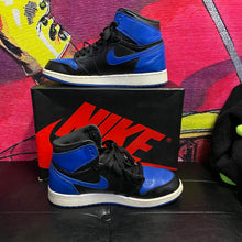Load image into Gallery viewer, Jordan 1 Retro Royal (2017) (GS) Size 6.5
